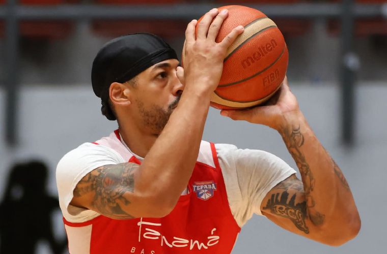 Trevor Gaskins durante la práctica.