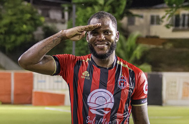 Joseph Cox, atacante del Sporting.