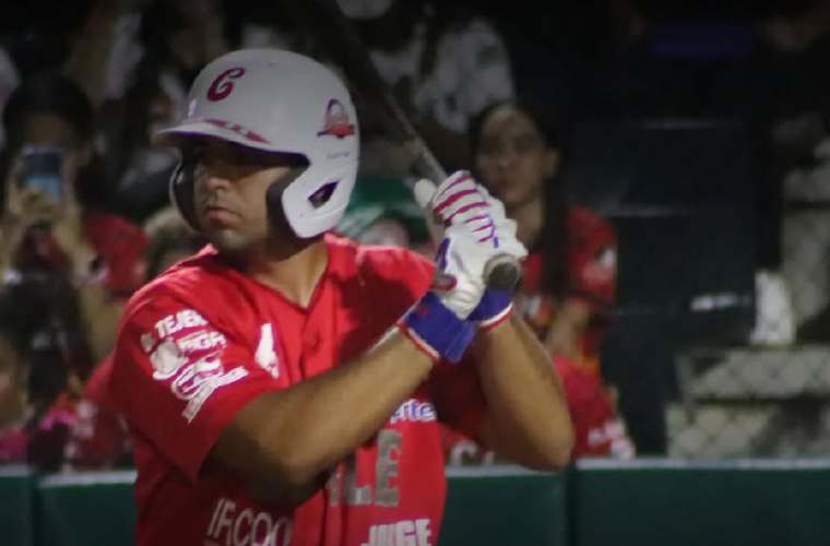 El coclesano Luis Escudero ganó por segunda ocasión en su carrera el premio al Jugador Más Valioso del Campeonato Nacional de Béisbol Juvenil.