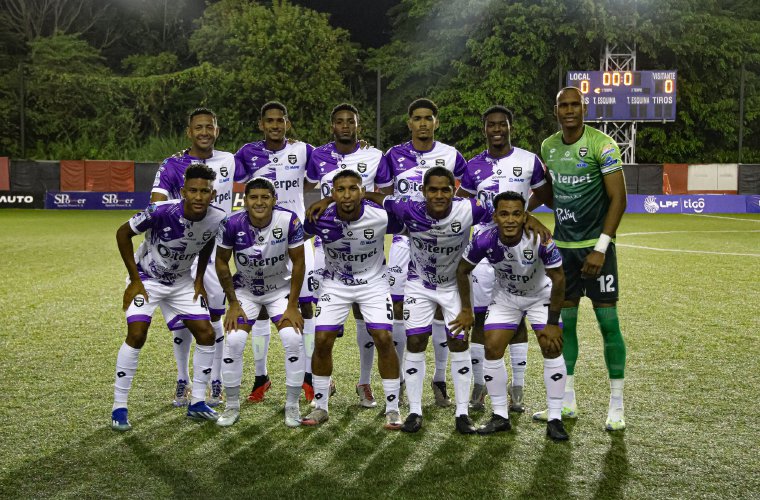 Tauro solo ha podido doblegar a Plaza Amador.