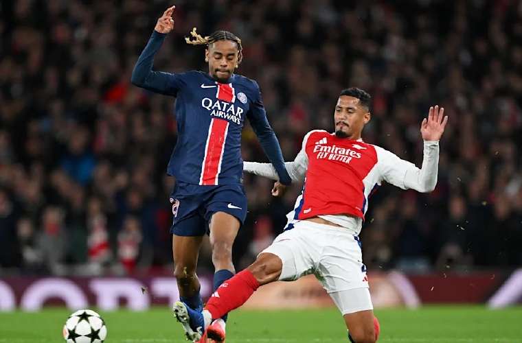 El juego será en el Emirates Stadium.