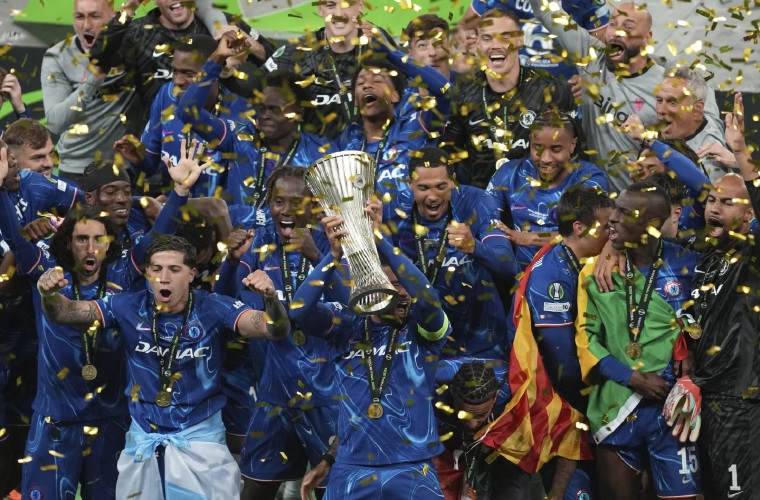 Jugadores del Chelsea celebran.