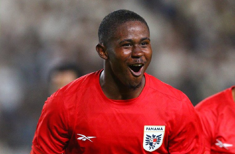 El delantero Gustavo Herrera formó parte de la Selección Sub-20 de Panamá que clasificó al mundial que se jugará este año en Chile.