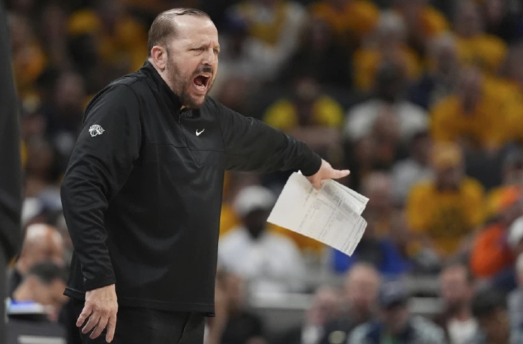 Entrenador de baloncesto Tom Thibodeau