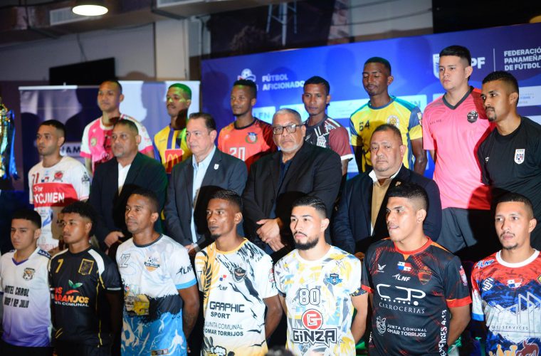 Lanzamiento del torneo.