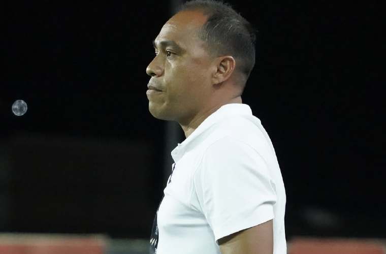 César Aguilar, técnico del Sporting.