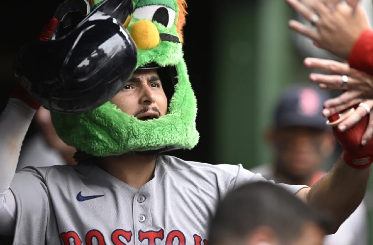 Wilyer Abreu ayudó al triunfo de Boston.