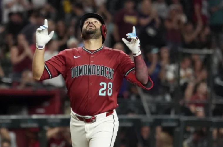 Eugenio Suárez estaba con Arizona.