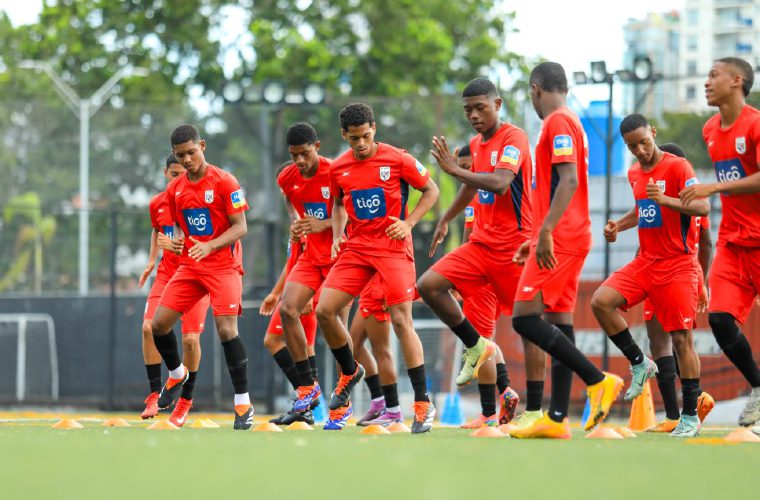 Entrenamiento de la Selección Sub-17.