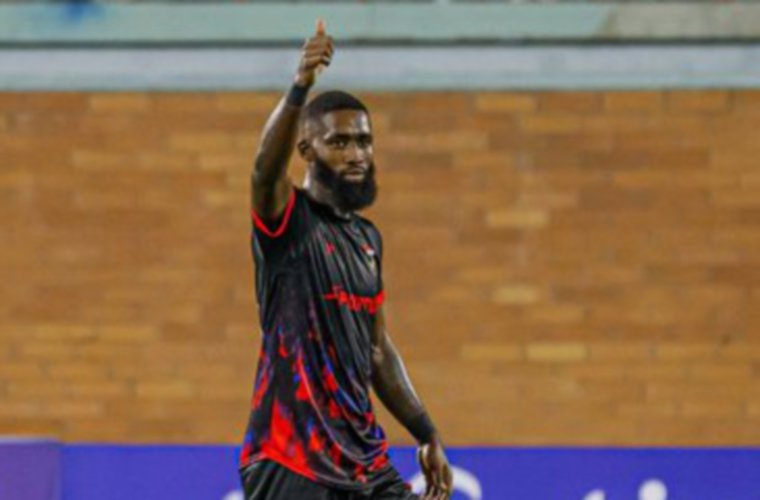 Everardo Rose anotó doblete en el juego.