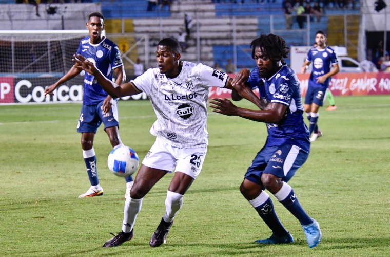 Partido entre el CAI y el Motagua.
