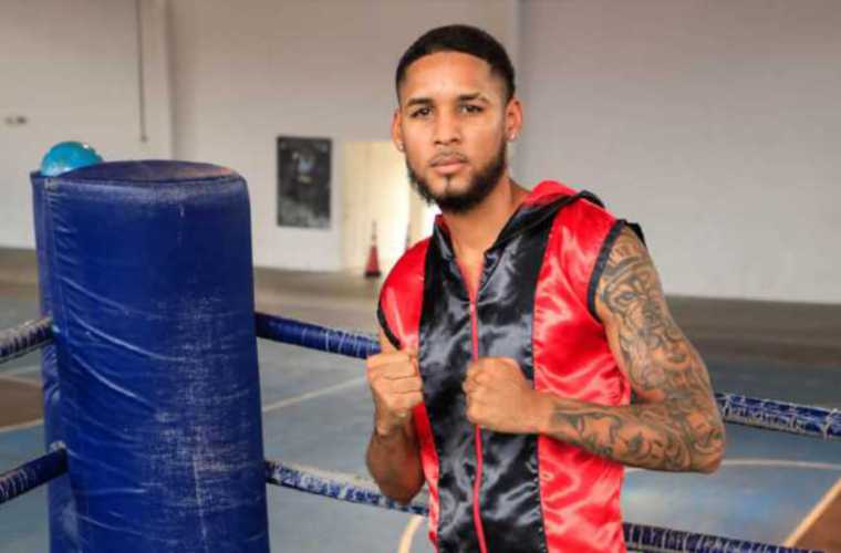 Ángel Bethancourt, boxeador panameño.