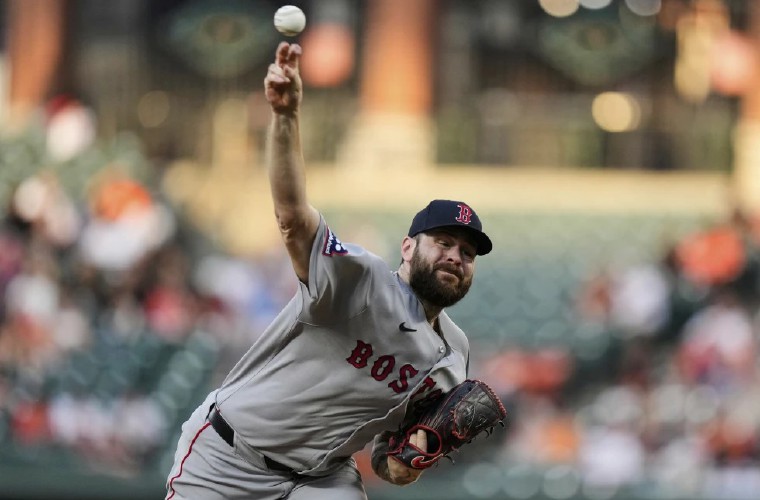 Lucas Giolito durante su labor en el partido de ayer.