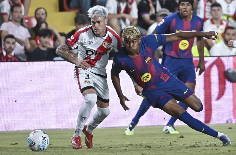 Juego entre el Barça y el Rayo Vallecano.