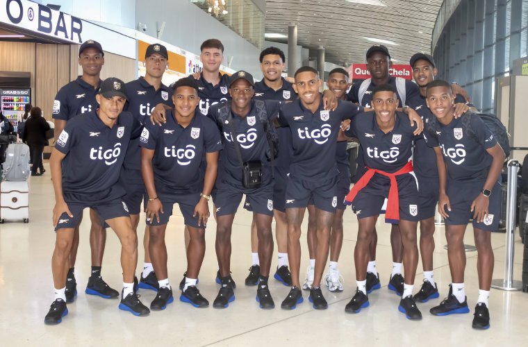 Los jugadores locales de la Selección de Fútbol Sub-20 de Panamá viajaron ayer para el campamento de Chile, previo al mundial.