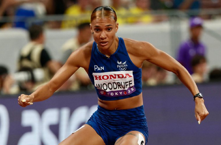 Gianna Woodruff durante su heat de semifinales del Mundial de Tokio 2025, disputado en el día de ayer y el cual ganó imponiendo récord sudamericano.