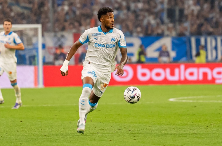 Michael Amir Murillo en acción ayer.