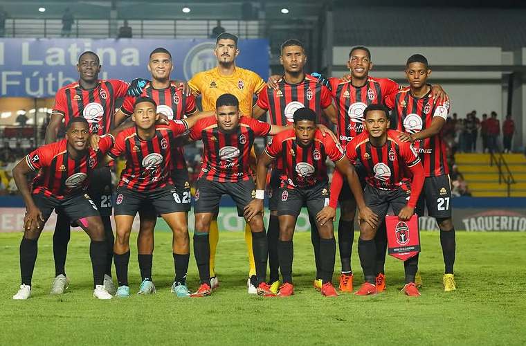 El equipo del Sporting de San Miguelito jugará hoy en la ciudad de Guatemala.