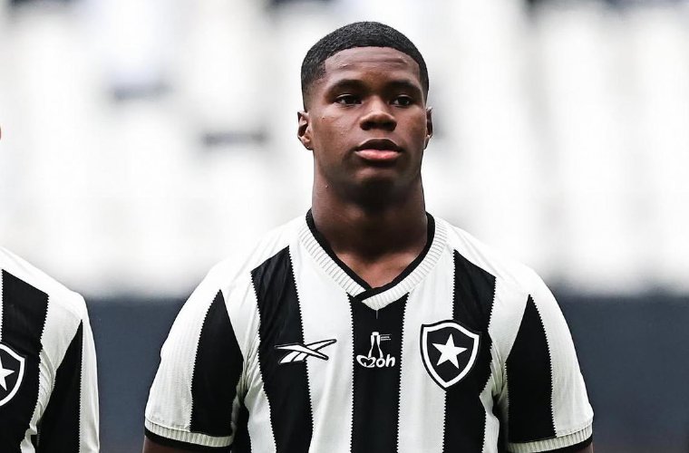 Panameño Kadir Barría.