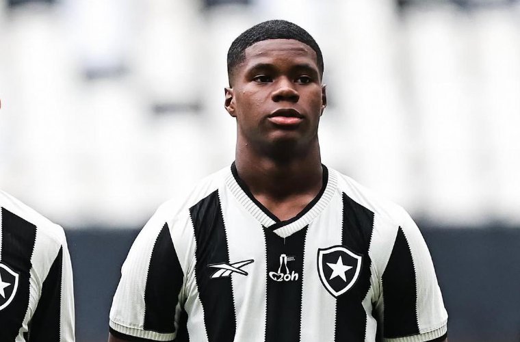 Delantero panameño Kadir Barría.