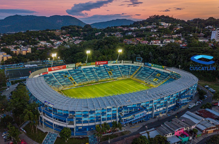 Vista panorámica del estadio Cuscatlán.