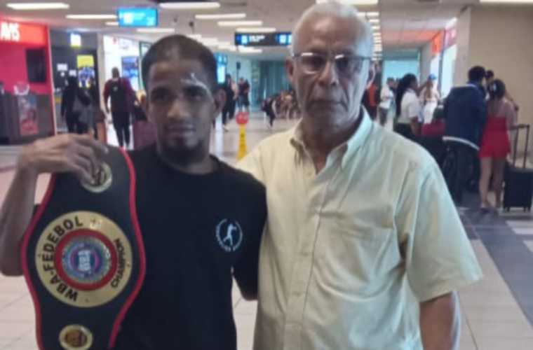 Azael Villar y su apoderado Bolívar Hernández.