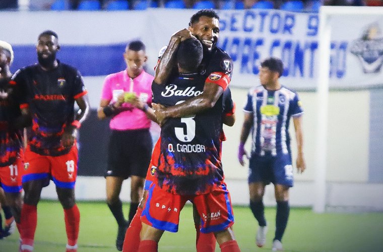 Plaza Amador sigue invicto en el torneo.