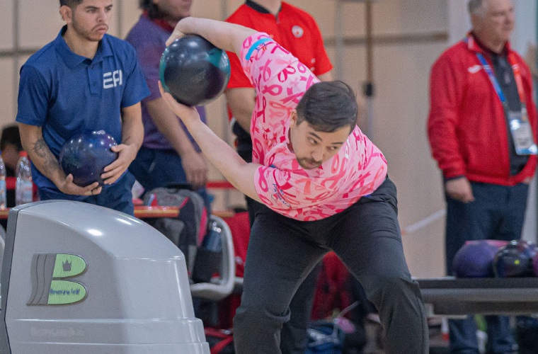 William Duen forma parte de la Selección de Boliche de Panamá que competirá en los Juegos Deportivos Centroamericanos que se realizarán en Guatemala.