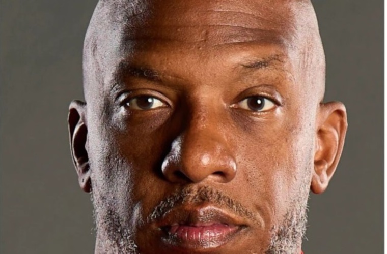 Chauncey Billups, técnico de Portland.