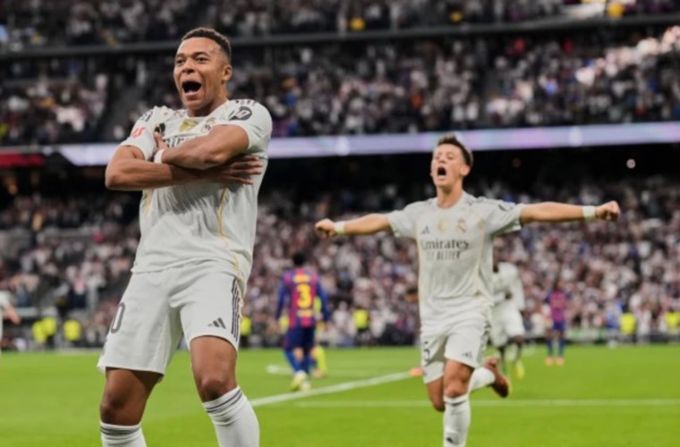 Kylian Mbappé (Izq.).