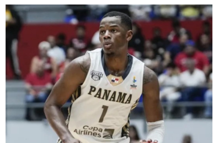 Los jugadores Iverson Molinar y Akil Mitchell jugarán ante Uruguay.