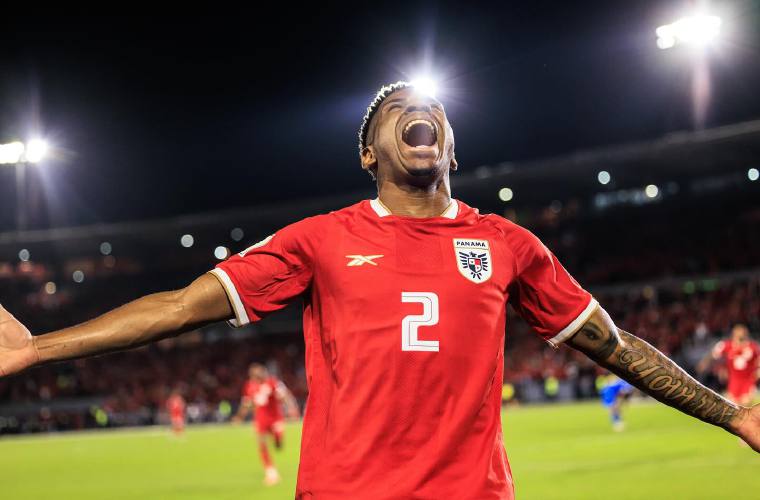 César Blackman fue uno de los jugadores protagonistas en los dos últimos juegos de Panamá, luego de que su compañero Michael Amir Murillo no pudo jugar por lesión.