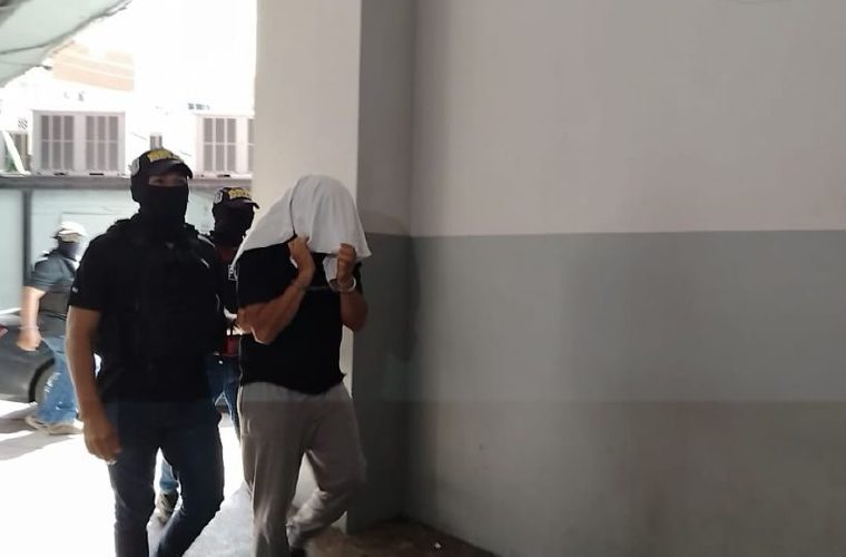 Jueza ve riesgo de fuga por parte de Brands.