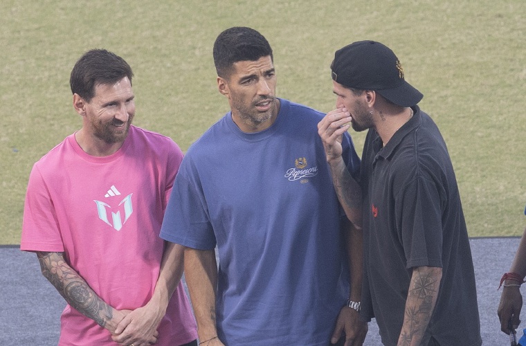 Uruguayo Luis Suárez (c).