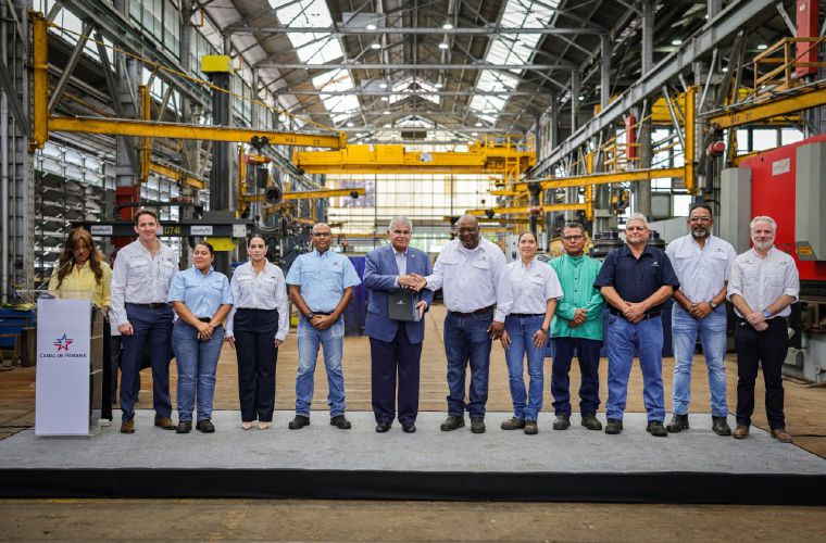 La ceremonia de entrega se realizó en Colón.