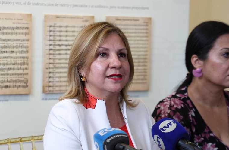La ministra de Gobierno, Dinoska Montalvo.