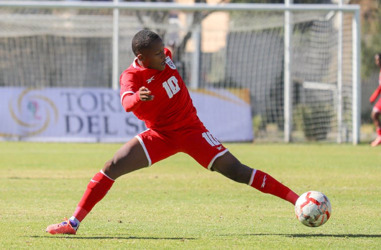 Panamá sigue en competencia.