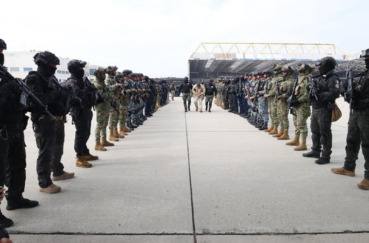 El operativo del traslado de 37 presos desde la Ciudad de México.