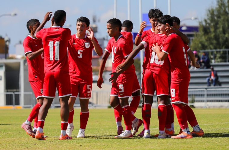 La Selección Sub-17 de Fútbol de Panamá debutará hoy ante Dominica a las 5 de la tarde en el Estadio Rommel Fernández.