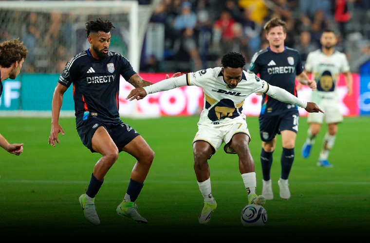 Aníbal Godoy (izq.)