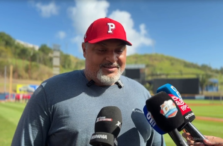 Carlos Lee, miembro del cuerpo técnico.