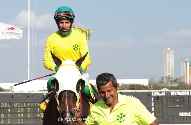 El ejemplar El Sajón, ganador de la carrera.