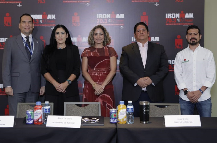 Juan Carlos Valdés, Rina Aguirre, Gloria de León, Jorge Urrutia y Jorge López, dieron detalles de la organización del evento.