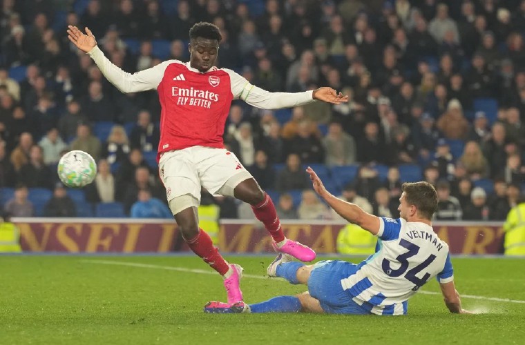 Bukayo Saka, del Arsenal, en el juego de ayer.