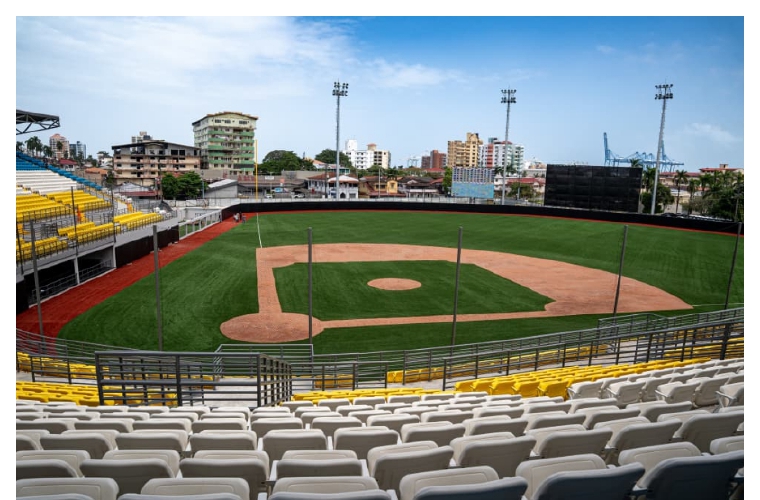 La provincia de Colón contará nuevamente con su estadio de béisbol.