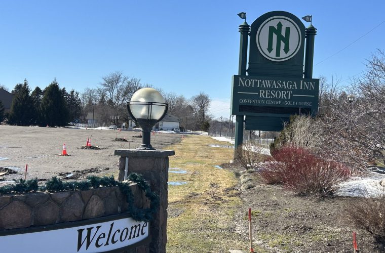 Entrada del Nottawasaga Inn Resort.