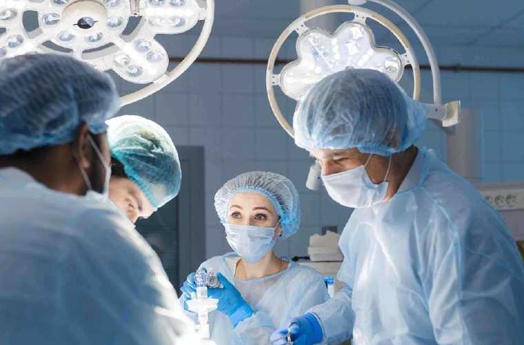 Enfermeras acusan a instrumentadores de querer usurpar sus funciones en los quirófanos.