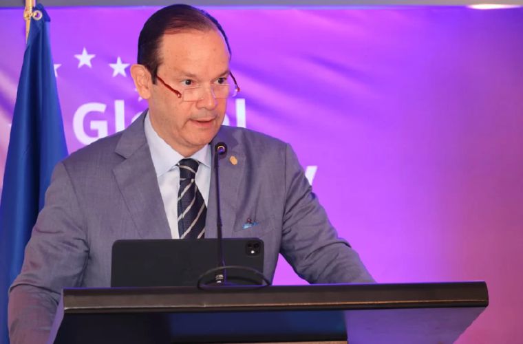 El ministro de Relaciones Exteriores, Javier Marínez-Acha.