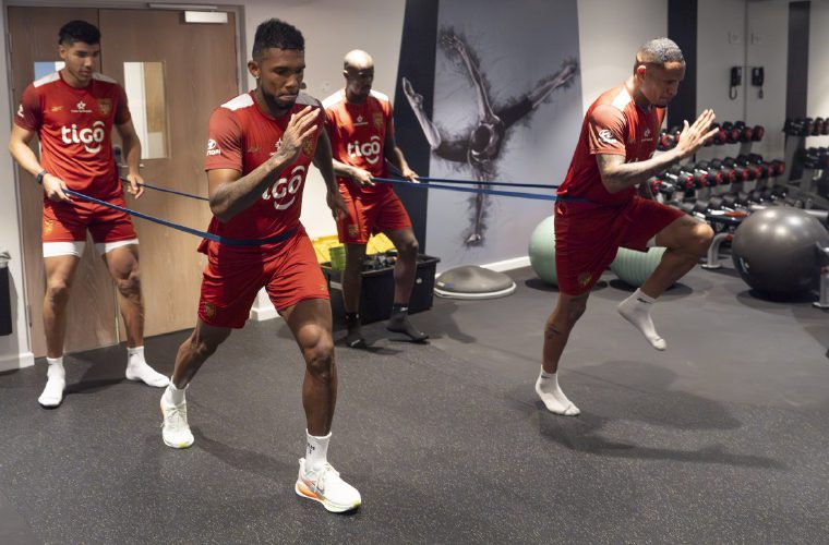 El entrenamiento de ayer lunes de la Selección de Panamá consistió en una sesión de gimnasio en el hotel de concentración.