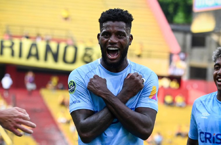 José Fajardo, delantero panameño.